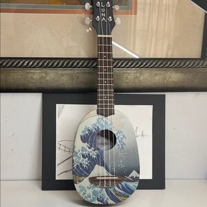 Luna Ukulele - Ocean Wave Design